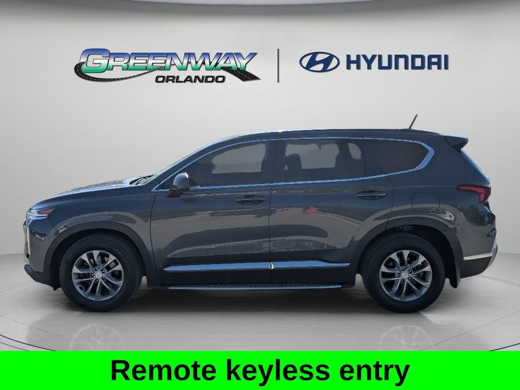 Used 2020 Green Hyundai SE image 5