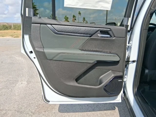 2026 GMC Acadia AT4 - Photo 16