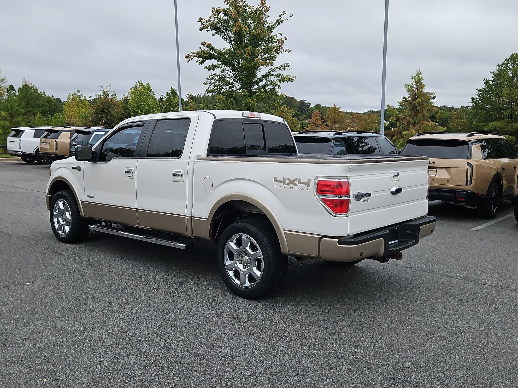 Used 2013 White Platinum Metallic Tri-Coat Ford King Ranch image 9