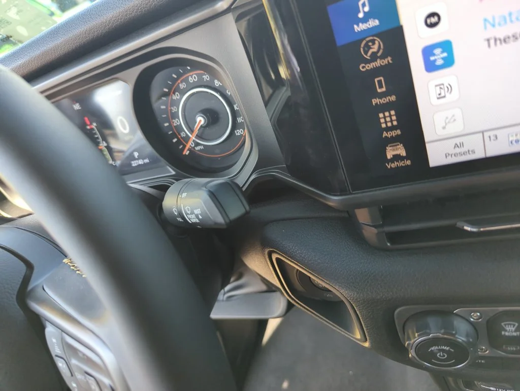 Used 2024 Yellow Jeep Sport S image 23