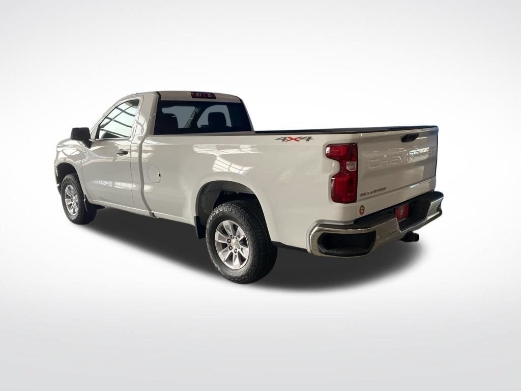 New 2026 Summit White Chevrolet WT image 15