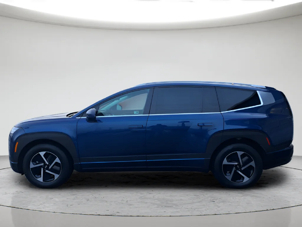 New 2026 Blue Hyundai SE image 8