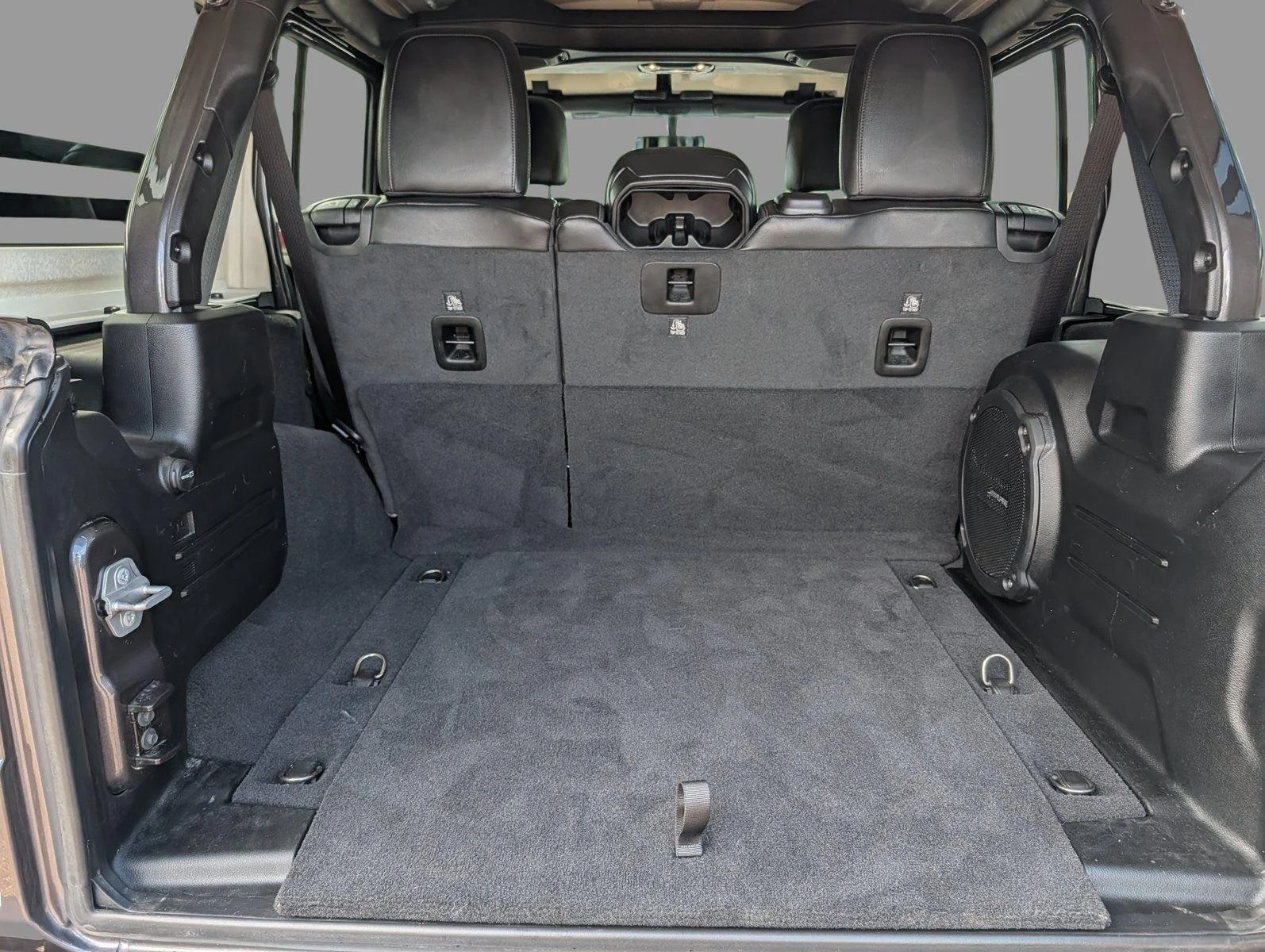 Used 2020 Granite Crystal Metallic Clearcoat Jeep North Edition image 39