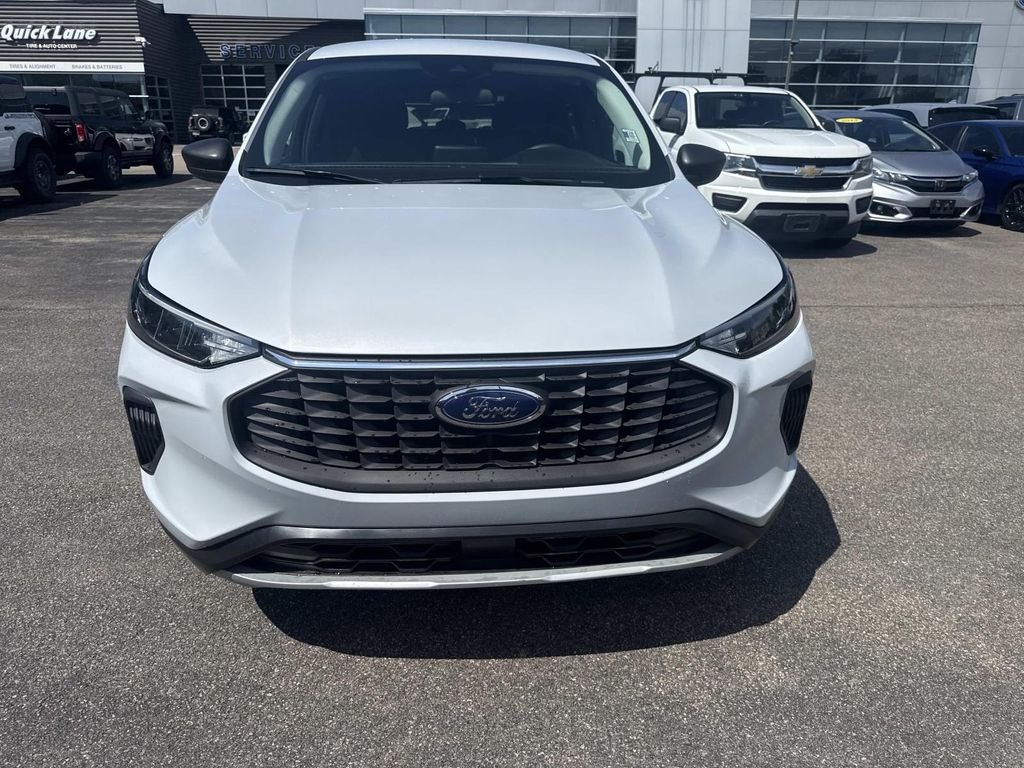 Used 2025 Silver Ford Active image 11