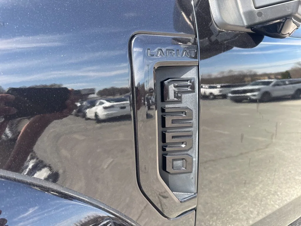 Used 2020 Black Ford Lariat image 39