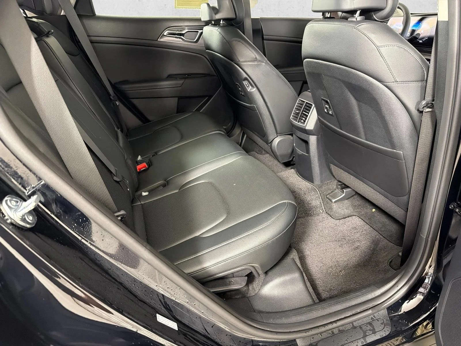 Used 2025 Blue Kia SX image 17
