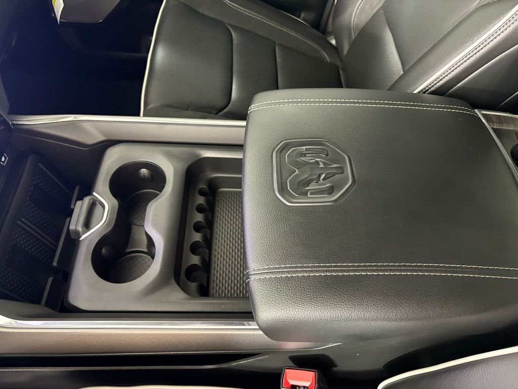New 2026 Bright White Clear-Coat Exterior Paint RAM Laramie image 29