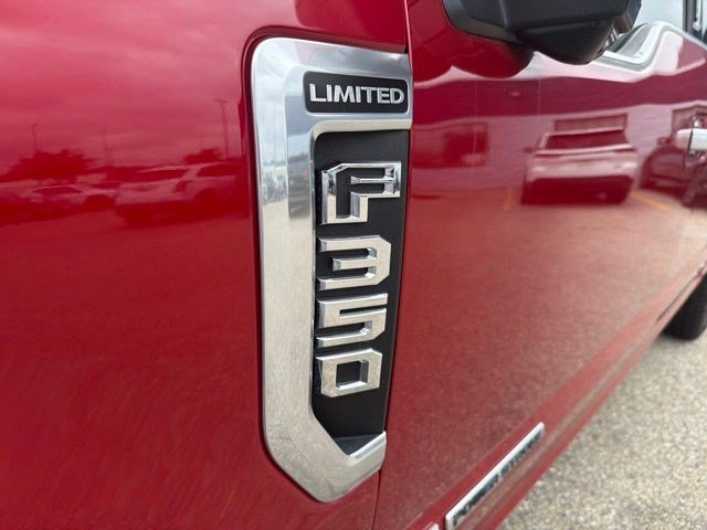 Used 2020 Red Metallic Ford Limited image 11