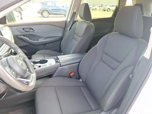 Used 2023 White Nissan S image 9