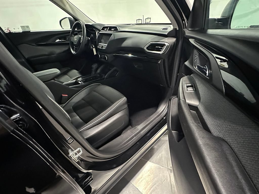 Used 2021 MOSAIC BLACK METALLIC Chevrolet LS image 24