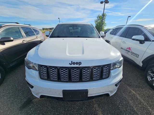 Used 2018 Bright White Clearcoat Jeep Altitude image 2