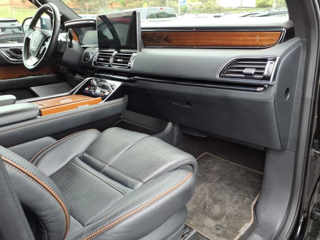 Used 2023 Black Lincoln Black Label image 7
