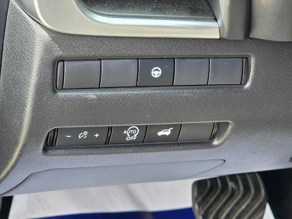 Used 2024 Blue Nissan SV image 8