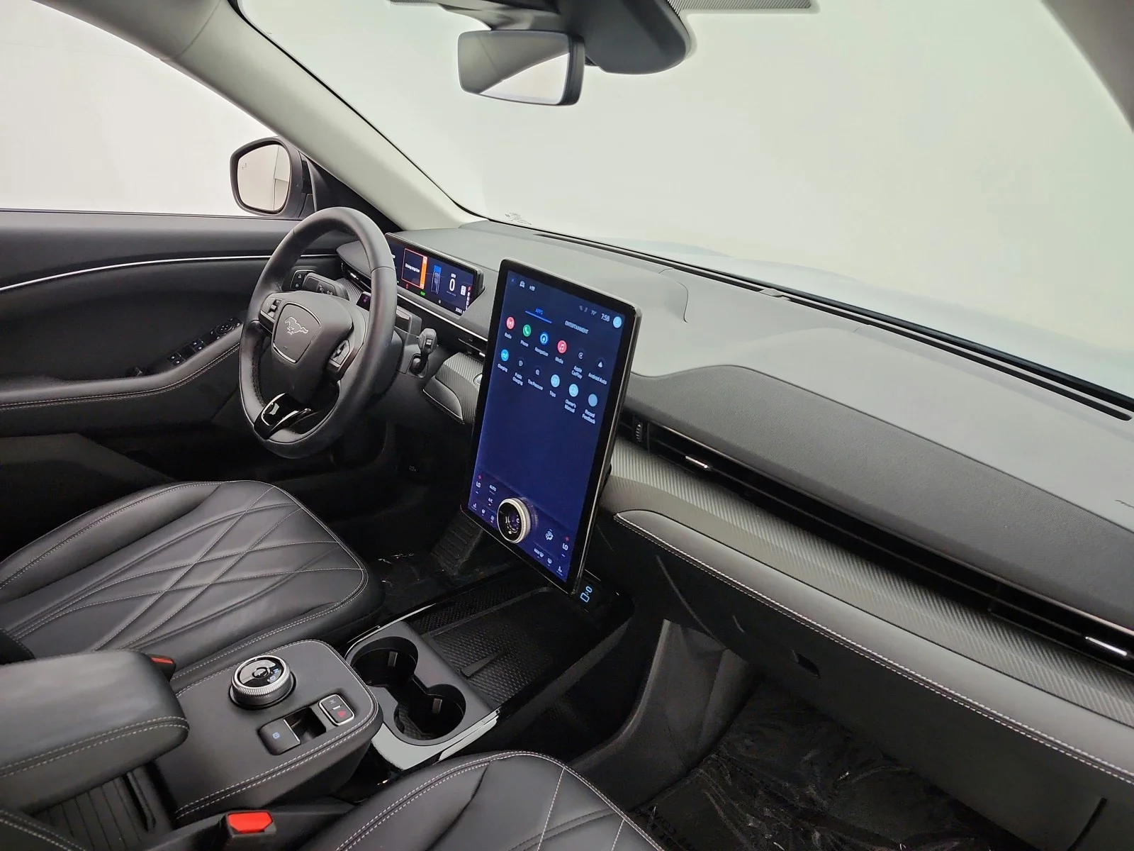Used 2024 Glacier Gray Metallic TriCoat Ford Select image 18