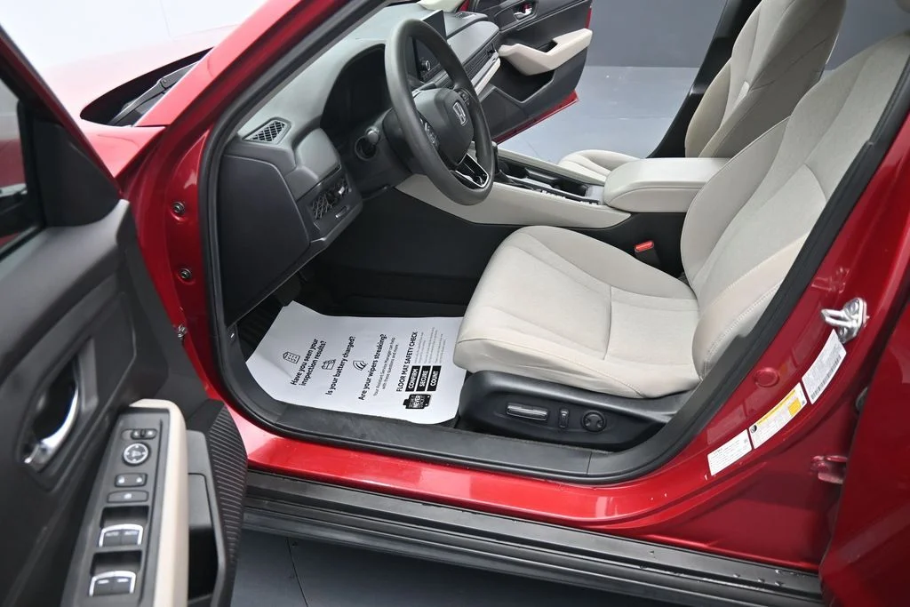 Used 2024  Honda EX image 16