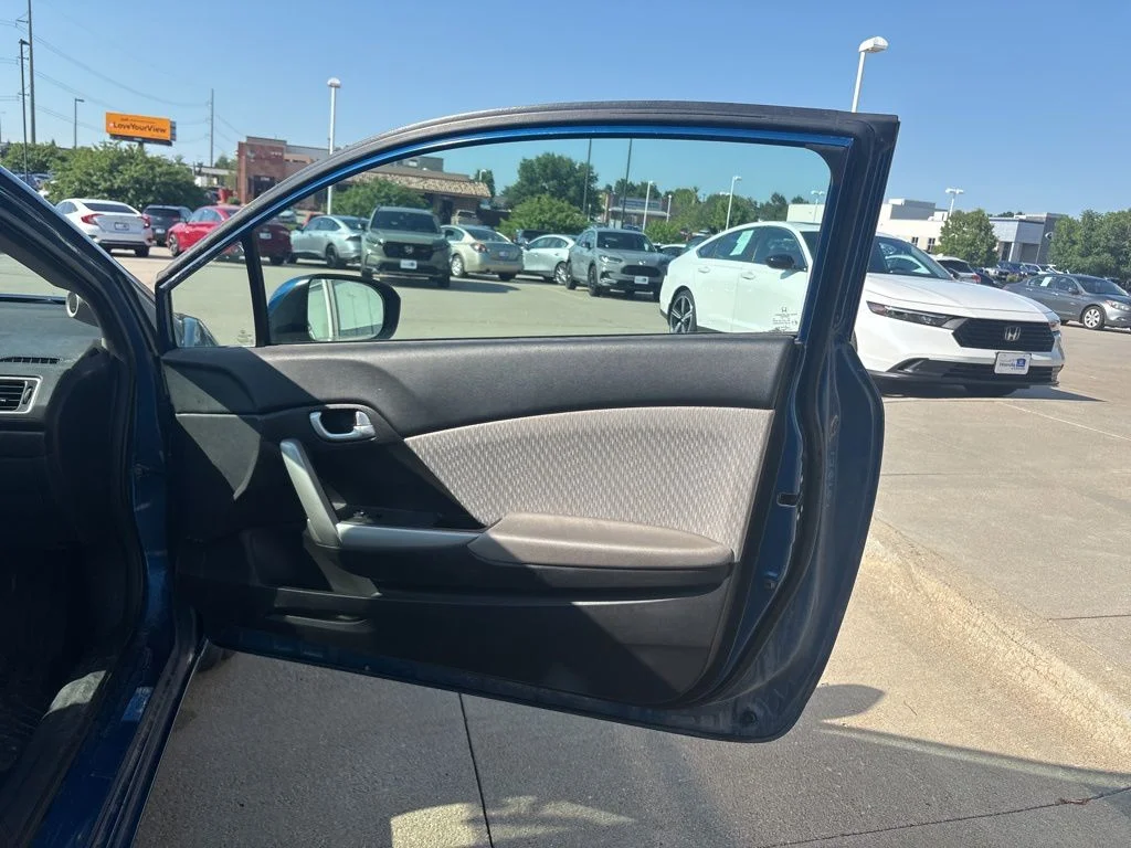 Used 2015 Blue Honda LX SALVAGE TITLE image 19