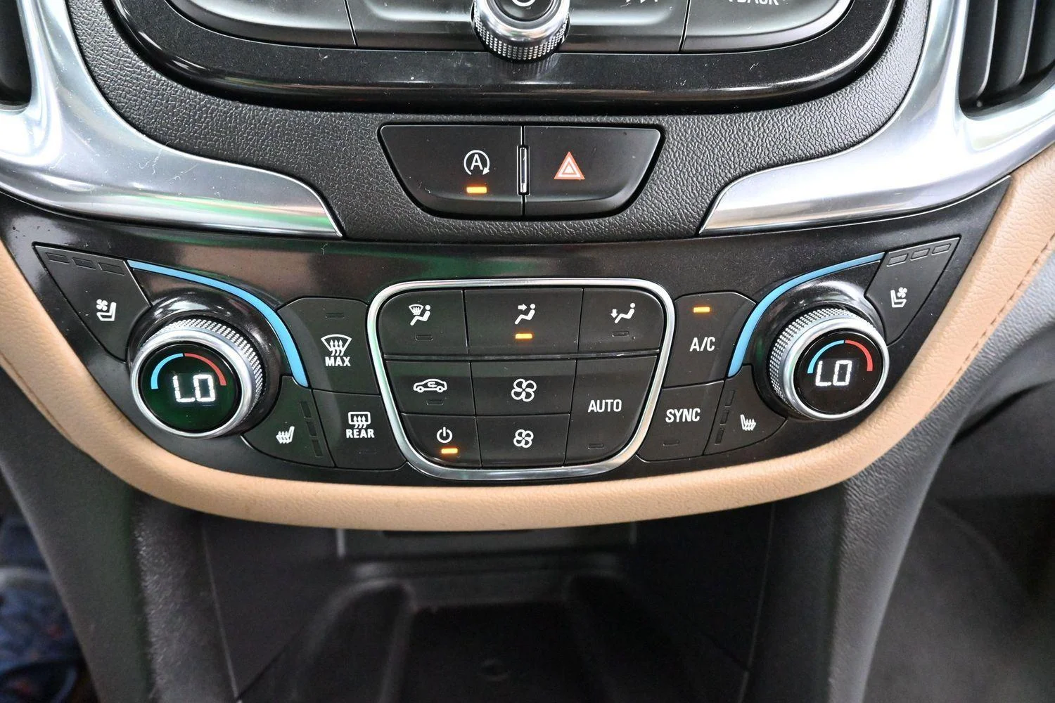 Used 2022 Iron Gray Metallic Chevrolet Premier image 26