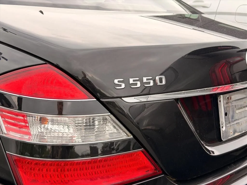 Used 2007 Black Mercedes-Benz S 550 image 11