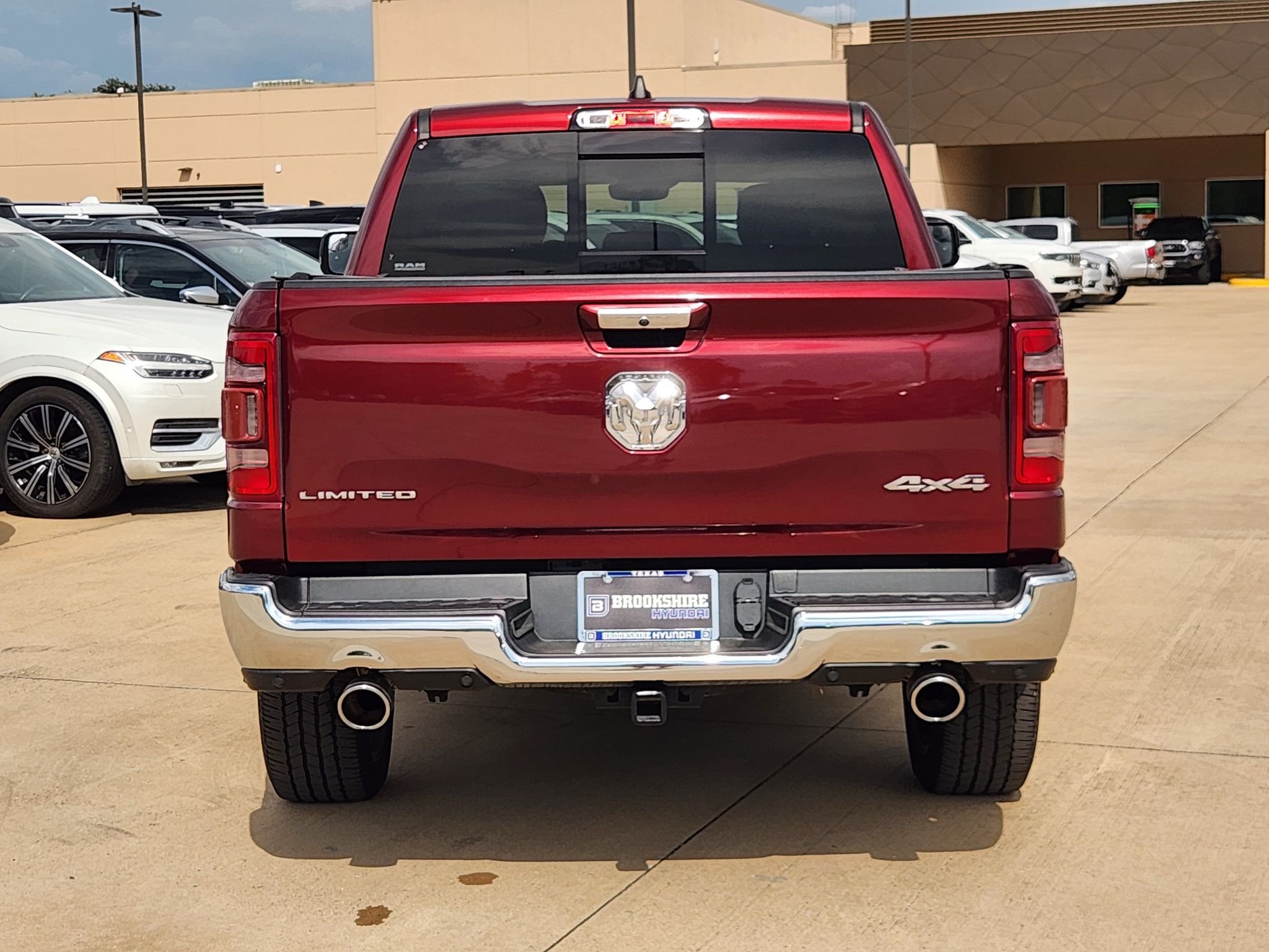 Used 2021 Delmonico Red Pearlcoat Ram Limited image 8