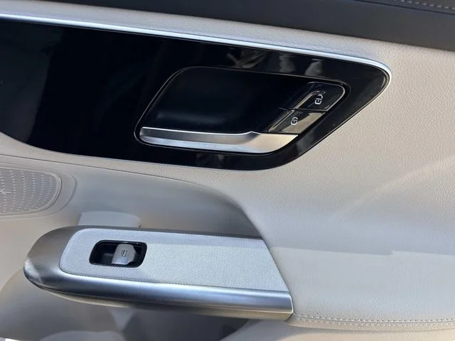 Certified Used 2024 Blue Mercedes-Benz GLC 300 image 17