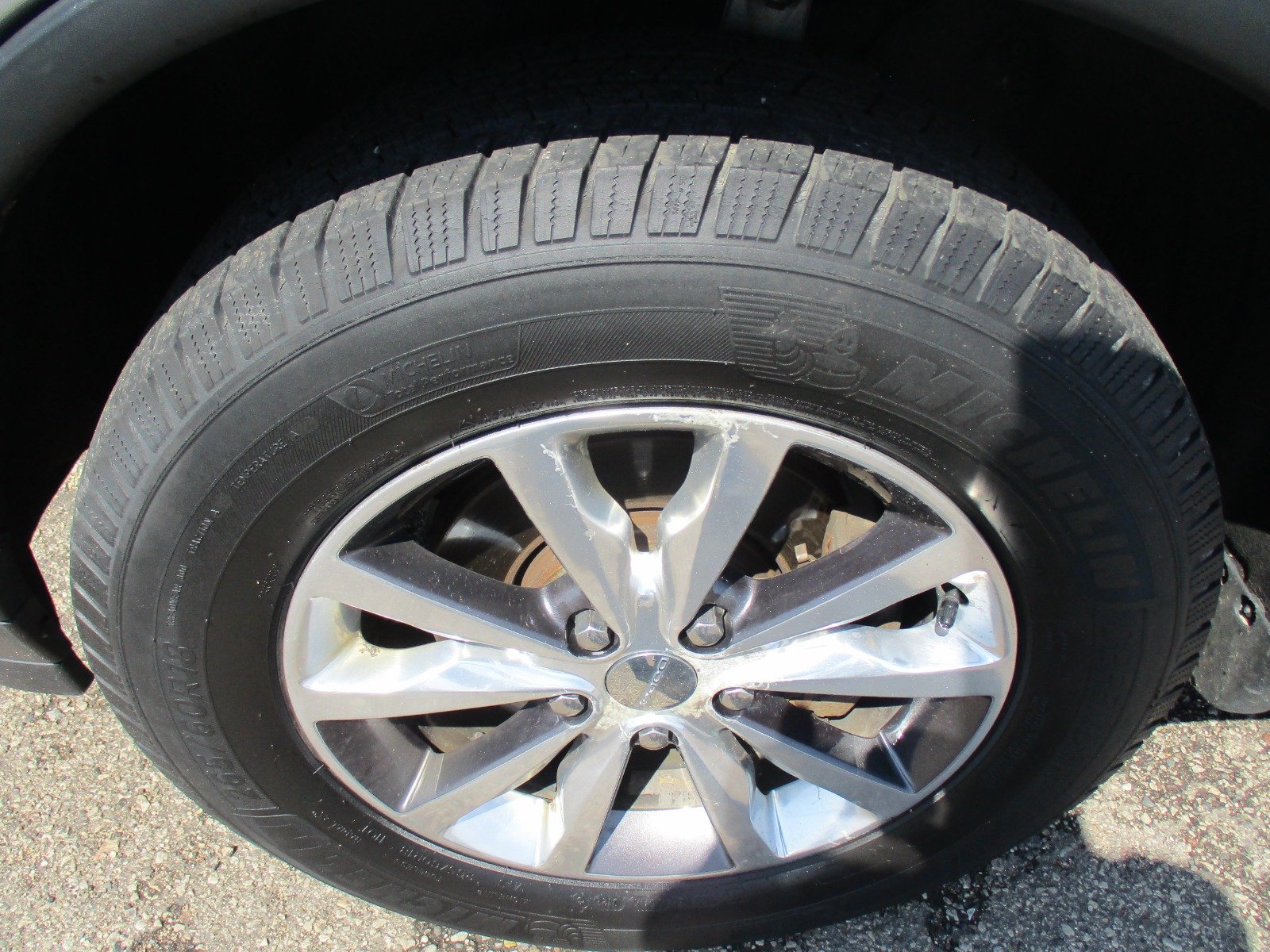 Used 2016 SILVER Dodge Limited image 11