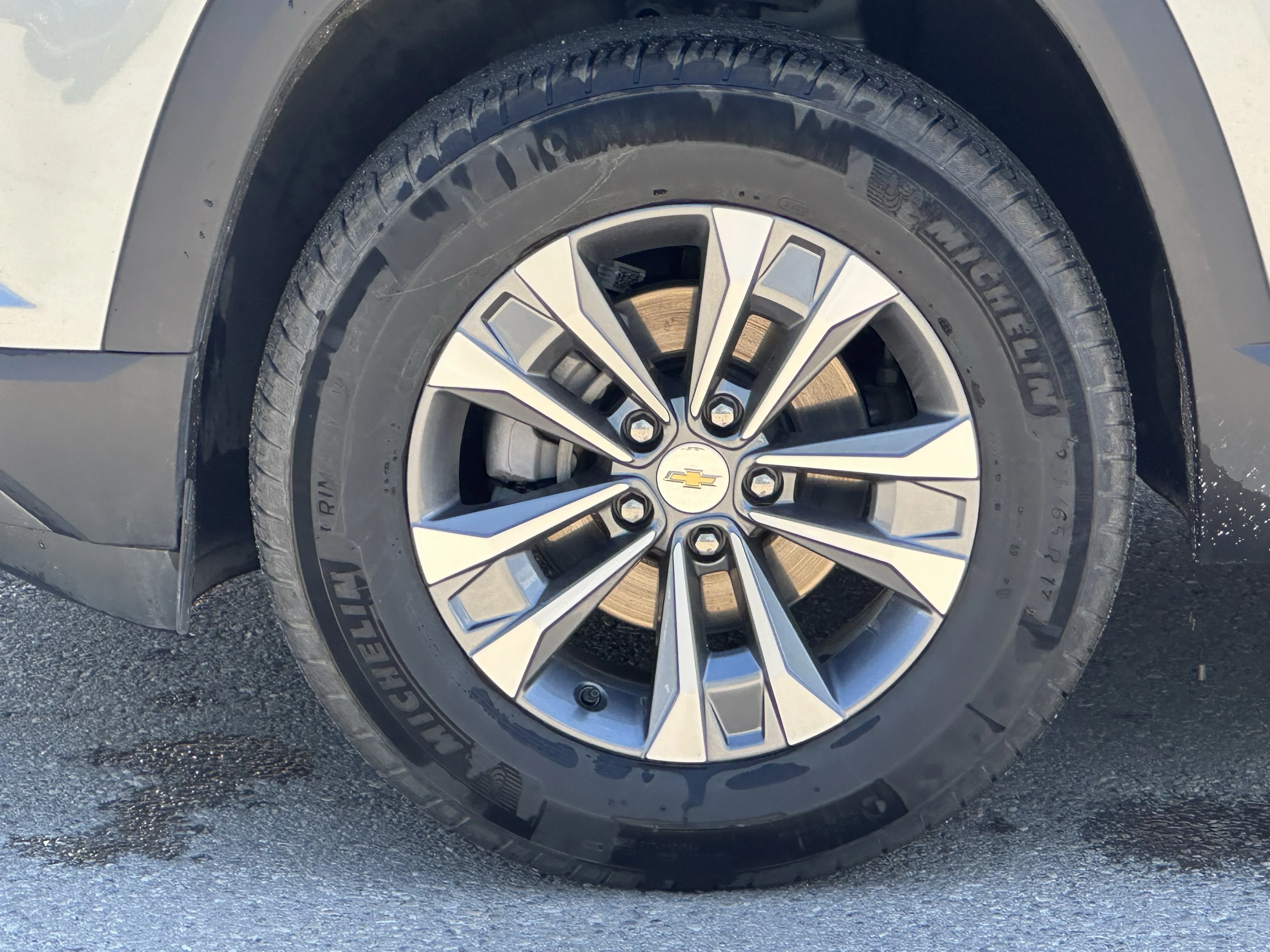 Certified Used 2026  Chevrolet AWD LT image 6