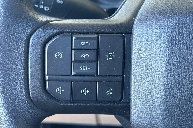 Used 2023 Oxford White Ford XLT image 26