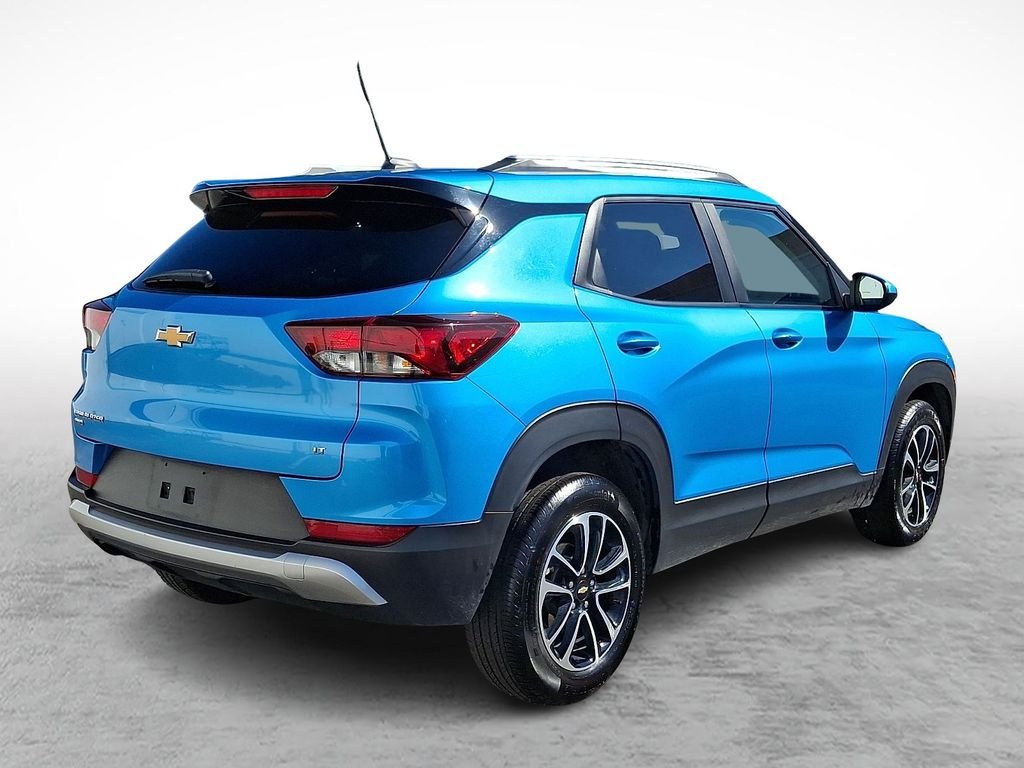 Used 2025 Blue Chevrolet LT image 6