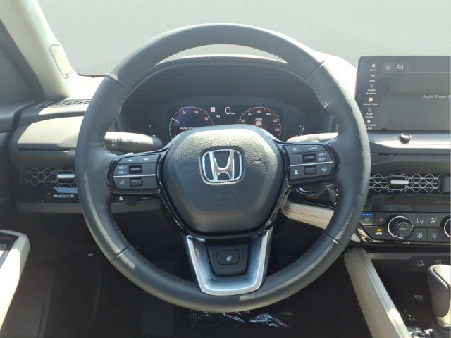 New 2026 Urban Gray Pearl Honda Touring image 15