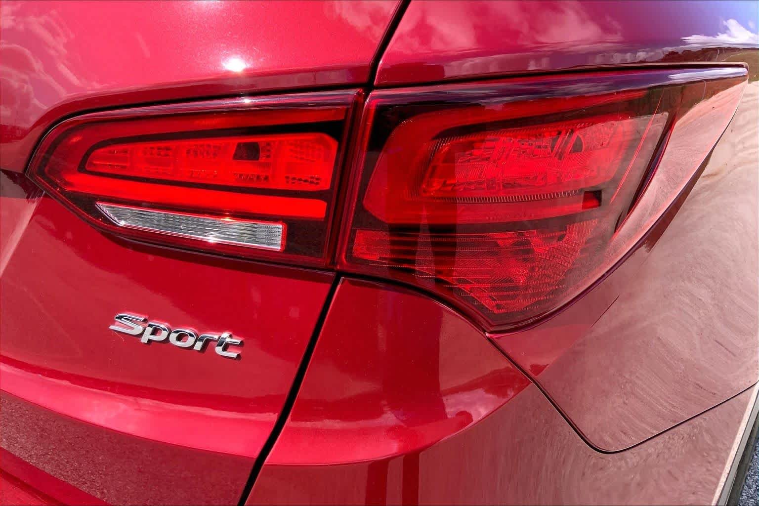 Used 2017 Serrano Red Hyundai 2.4L image 30