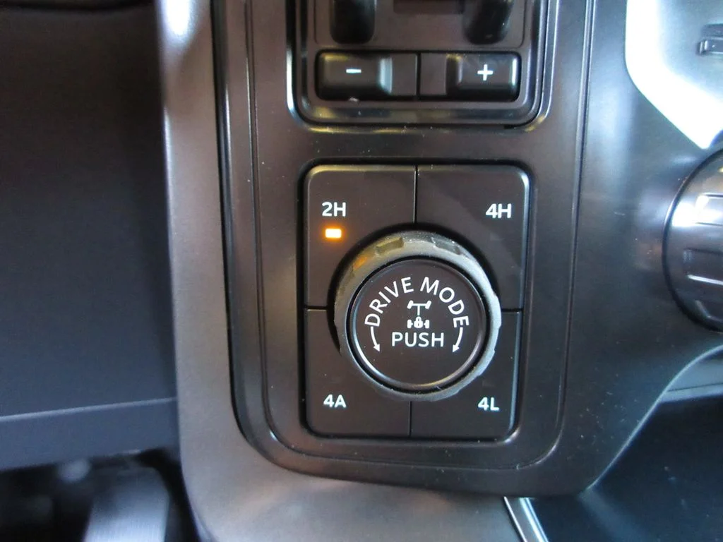 New 2026 Carbonized Gray Metallic Ford Lariat image 21