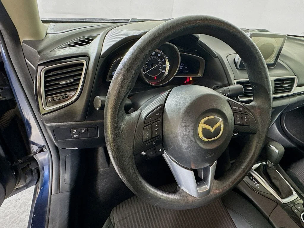 Used 2016 Blue Mazda i Sport image 11