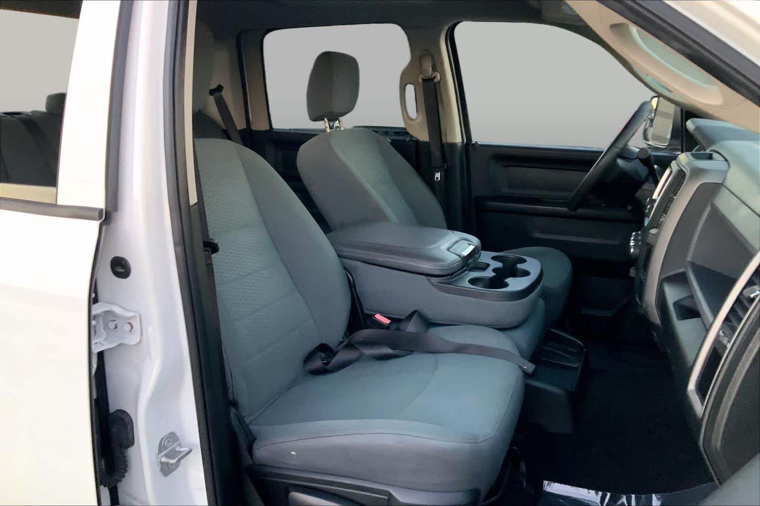 Used 2018 Bright White Clearcoat Ram Tradesman image 9