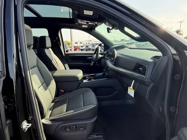 New 2026 Black Chevrolet Premier image 8
