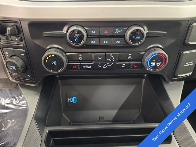 New 2026 Carbonized Gray Metallic Ford F-250® XLT image 32