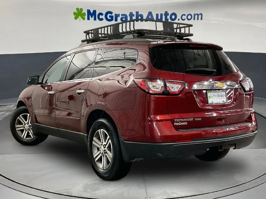 Used 2017 Red Chevrolet 2LT image 3