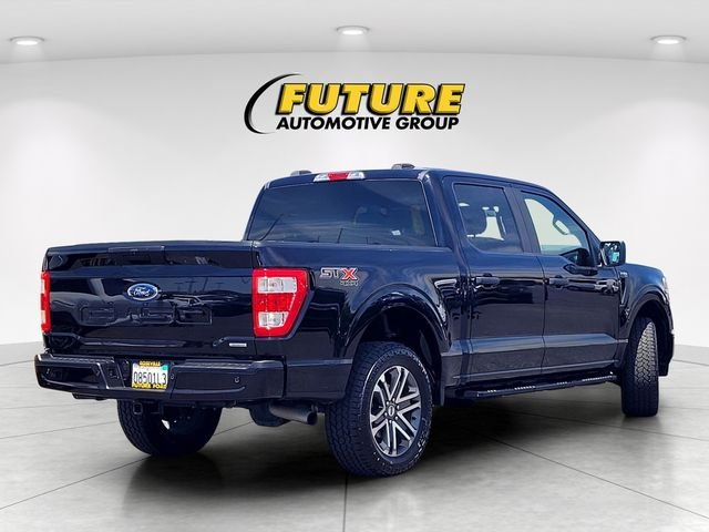 Used 2022  Ford XL image 4