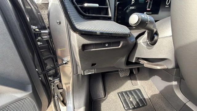 2026 Nissan KICKS SR AWD - Photo 29