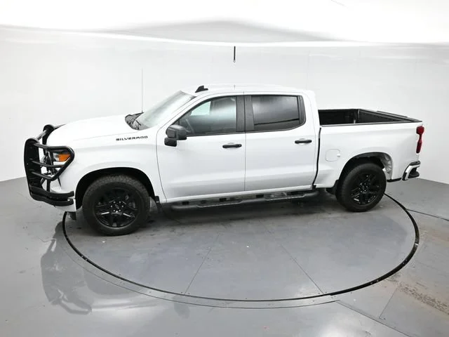 Used 2025 Summit White Chevrolet Custom image 33