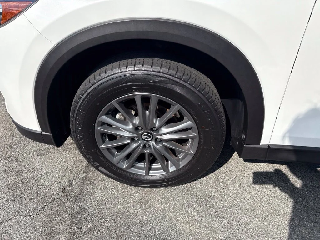 Used 2021 White Mazda Touring image 9
