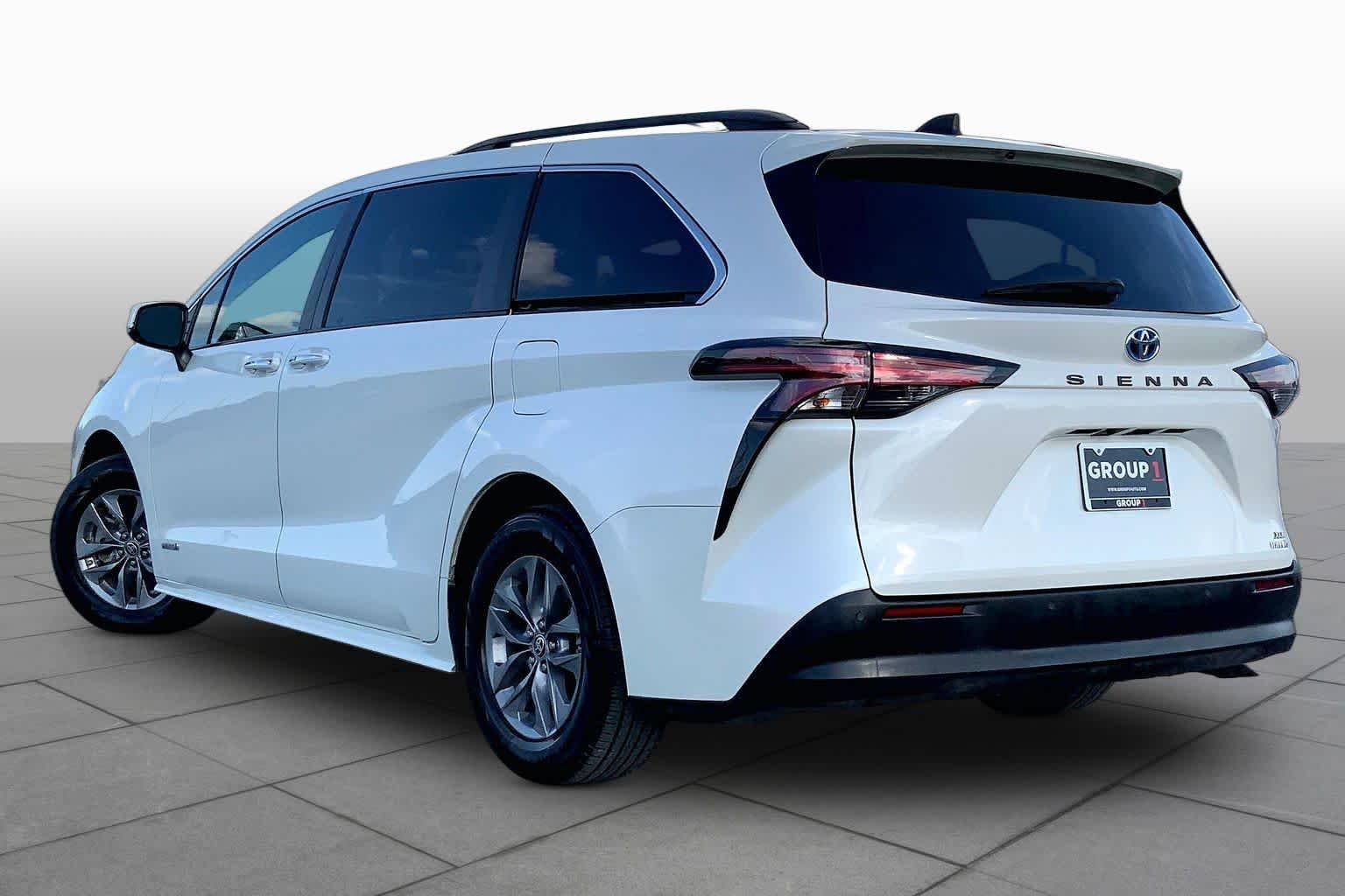 Used 2021 Blizzard Pearl Toyota XLE image 12