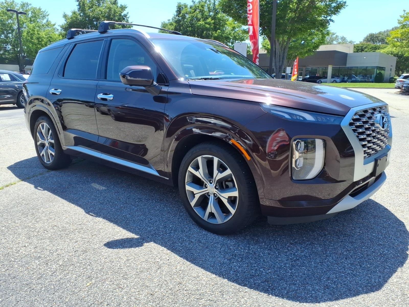 Used 2021 Sierra Burgundy Hyundai Limited image 4