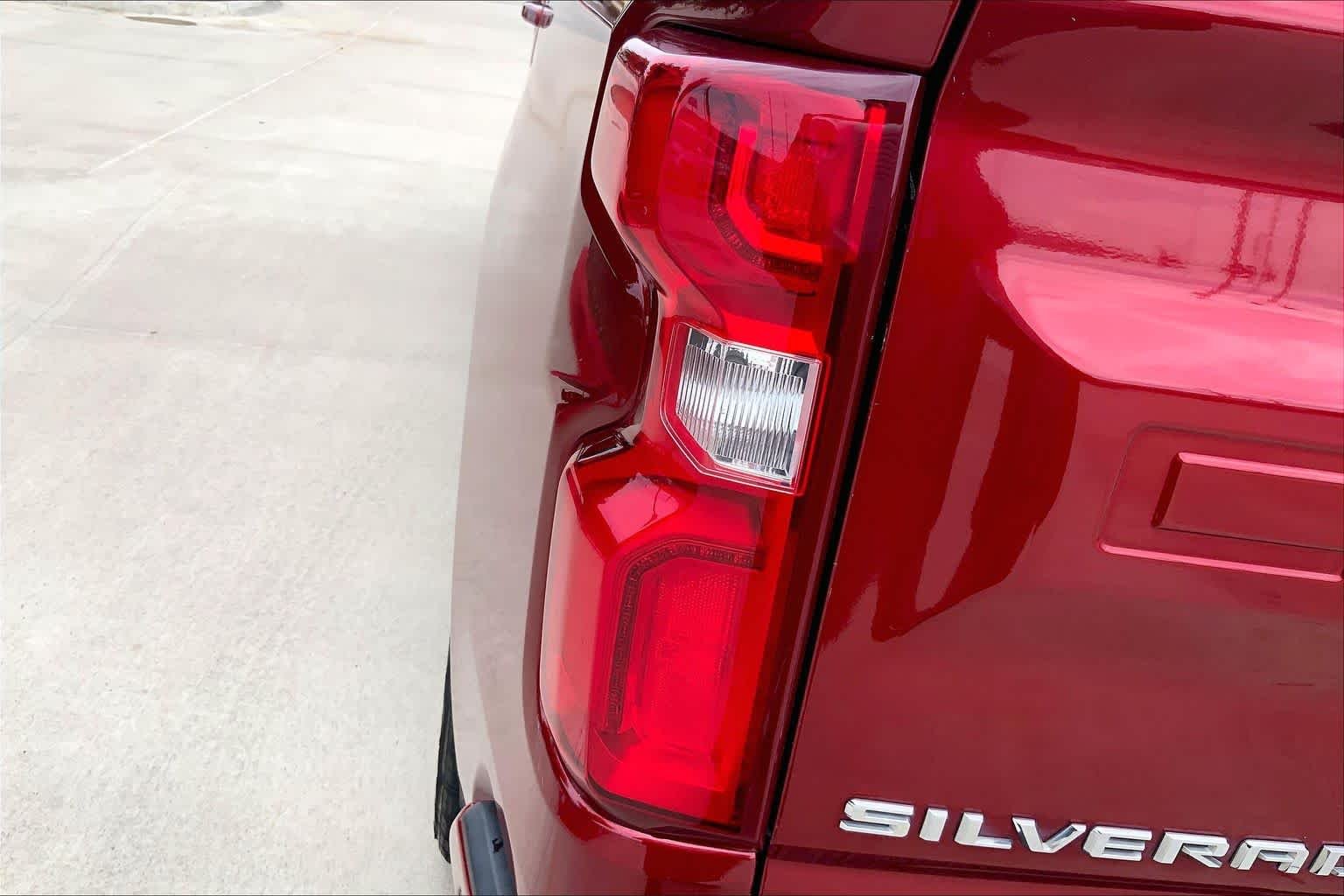 Used 2021 Cherry Red Tintcoat Chevrolet RST image 28