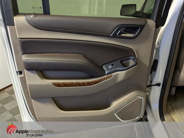Used 2015 White Chevrolet LTZ image 37