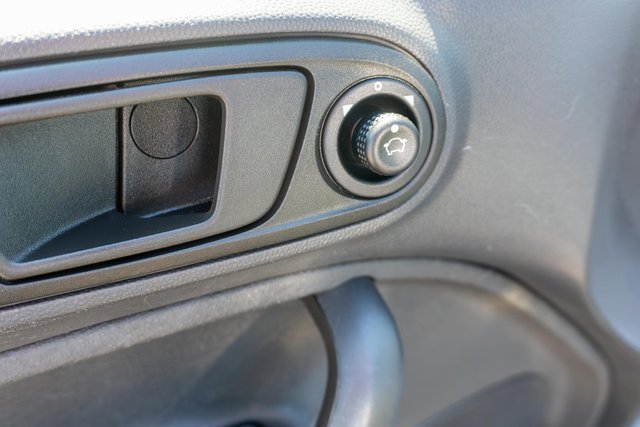 Used 2018 Magnetic Ford SE image 18