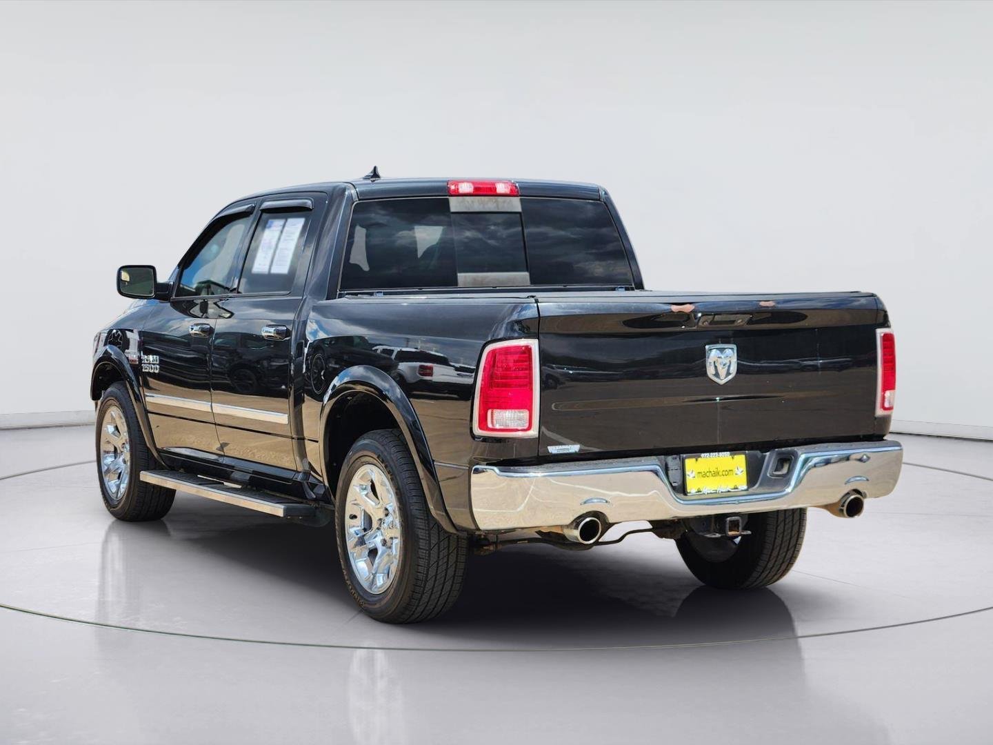 Used 2016 Brilliant Black Crystal Pearlcoat Ram Laramie image 4