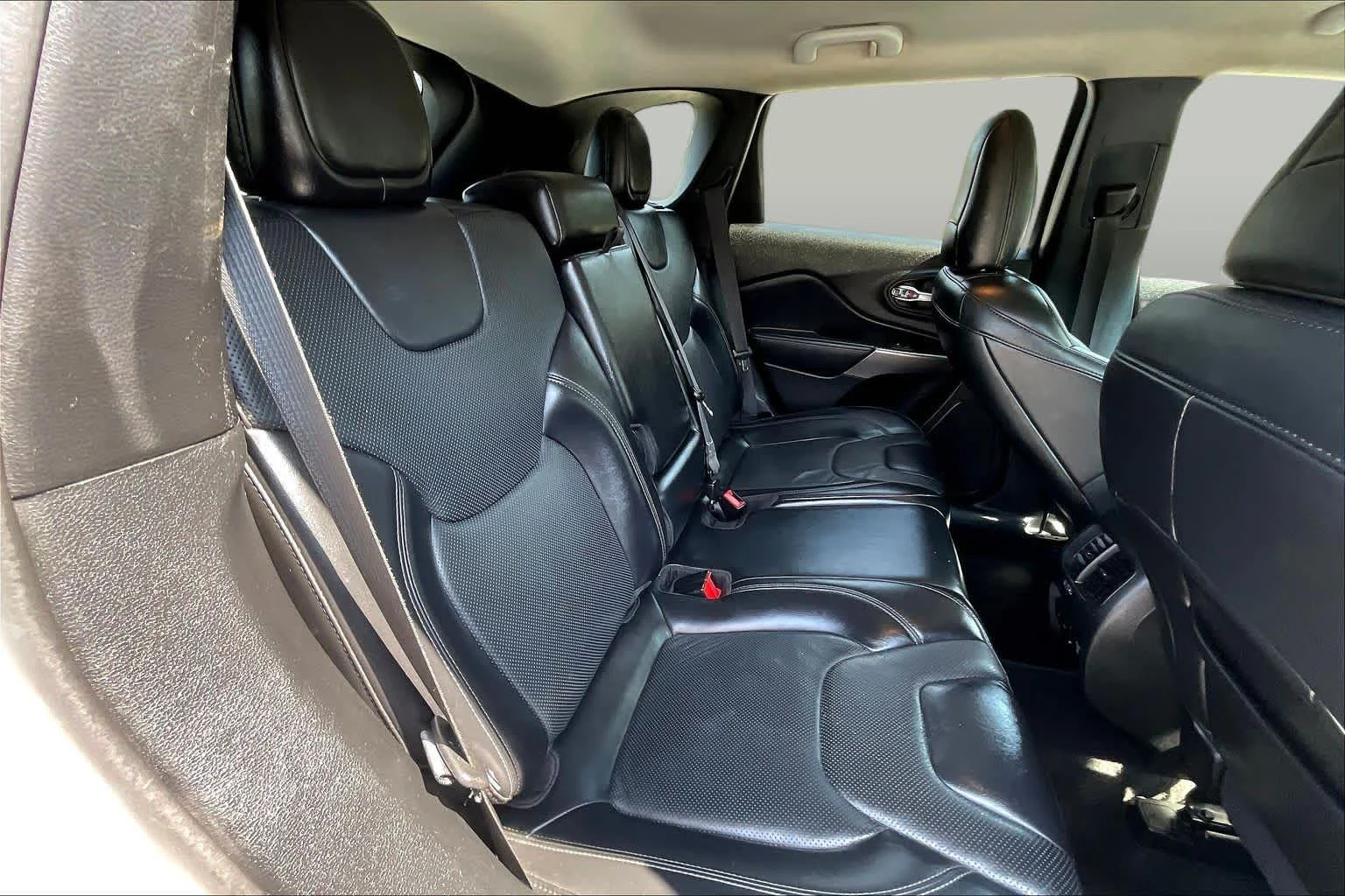 Used 2020 Bright White Clearcoat Jeep Limited image 19