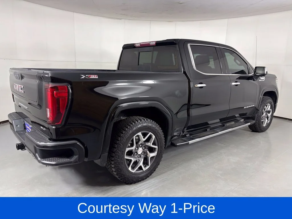 Used 2023 ONYX BLACK GMC SLT image 11
