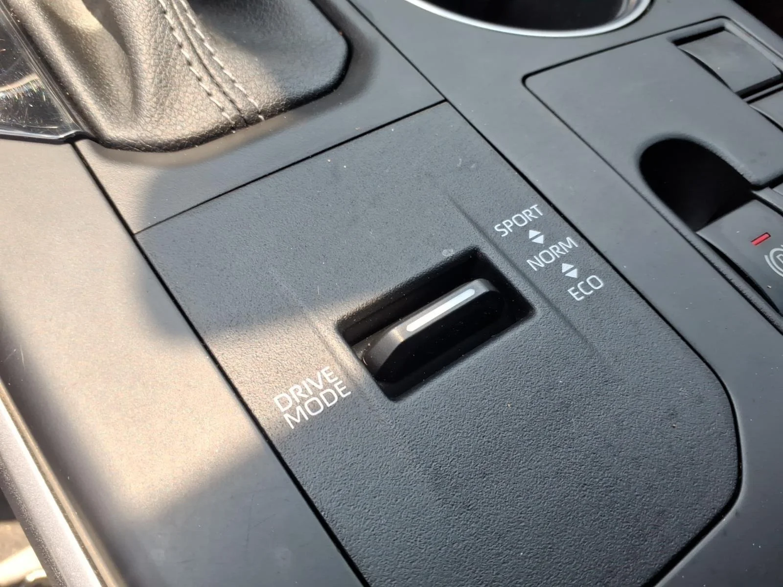 Used 2023 Magnetic Gray Metallic Toyota XLE image 7