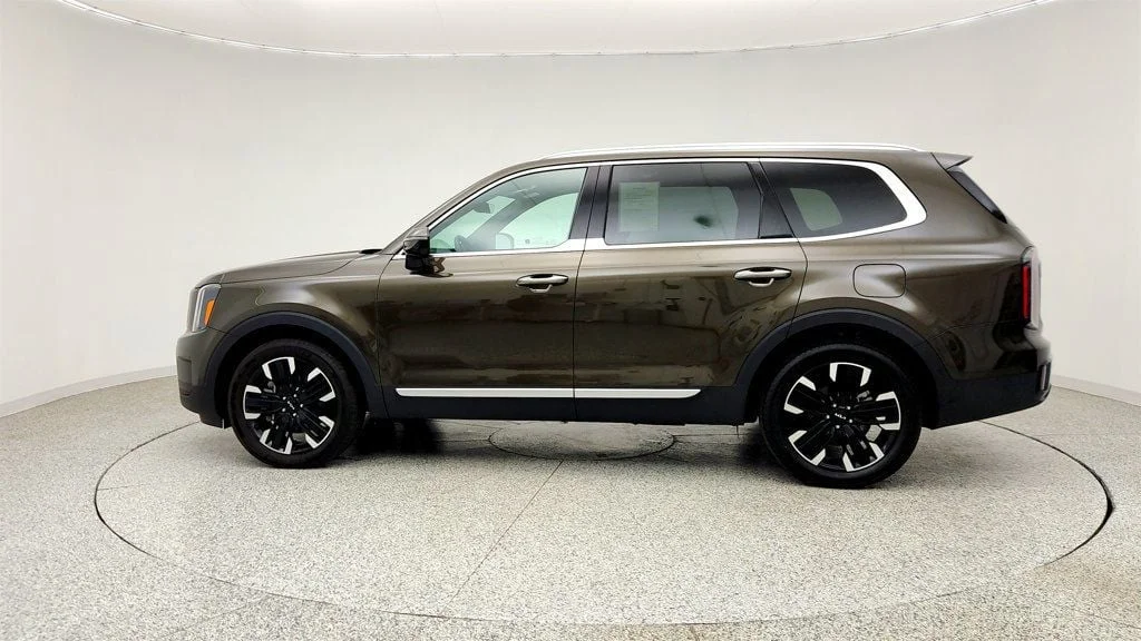 Used 2025 Dark Moss Kia SX AWD w/ Captain